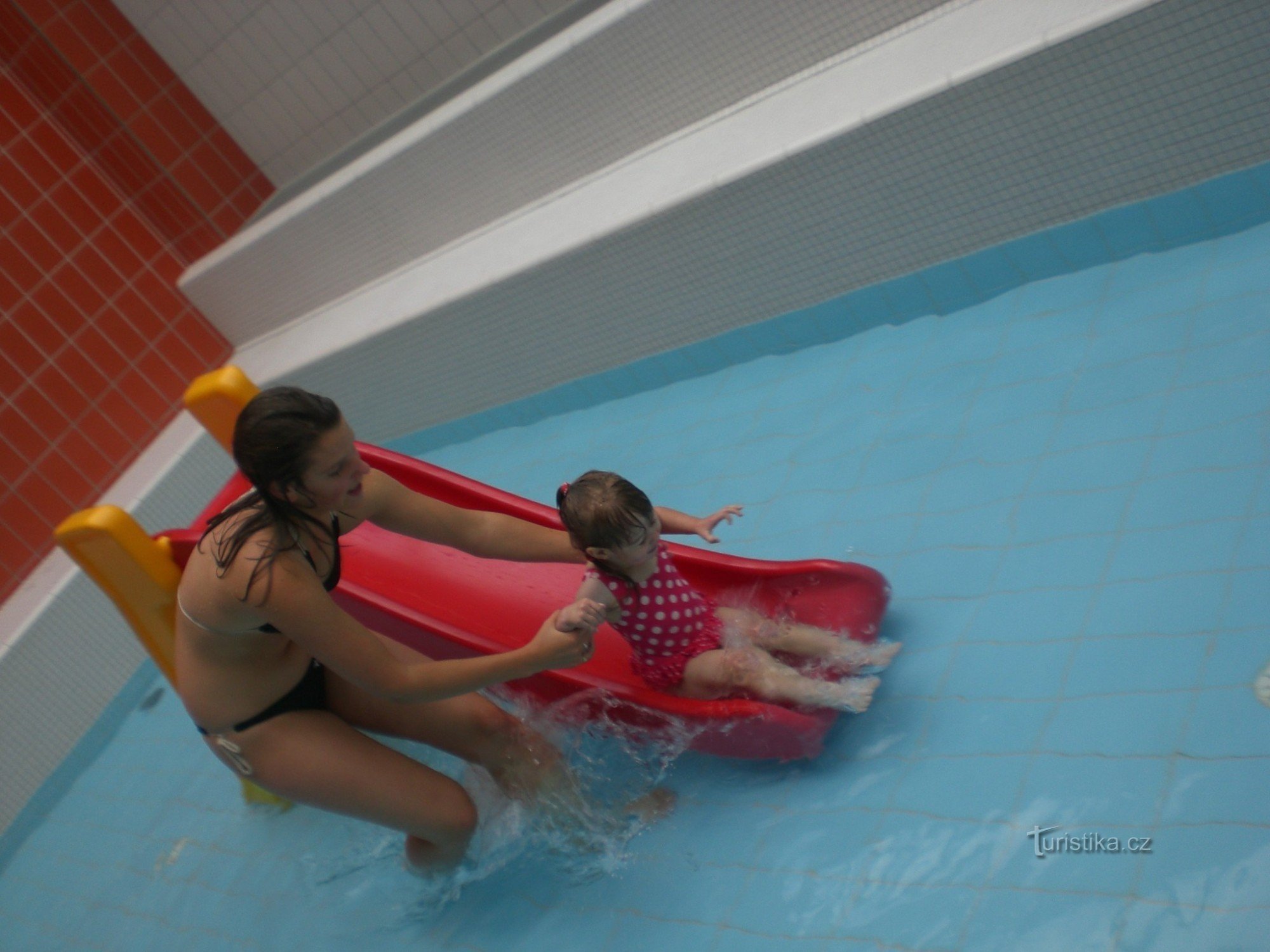 Children's wading pool