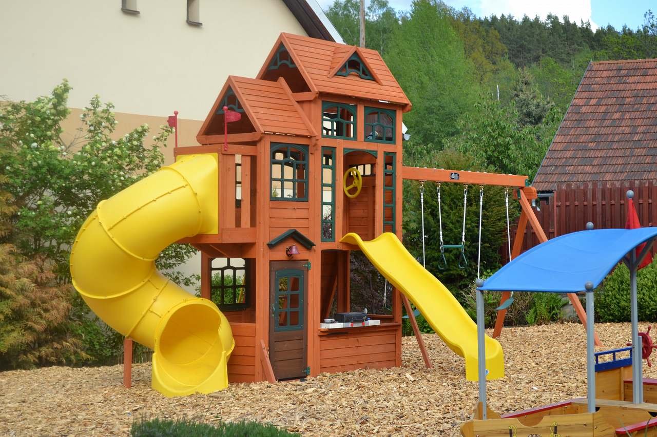plac zabaw dla dzieci