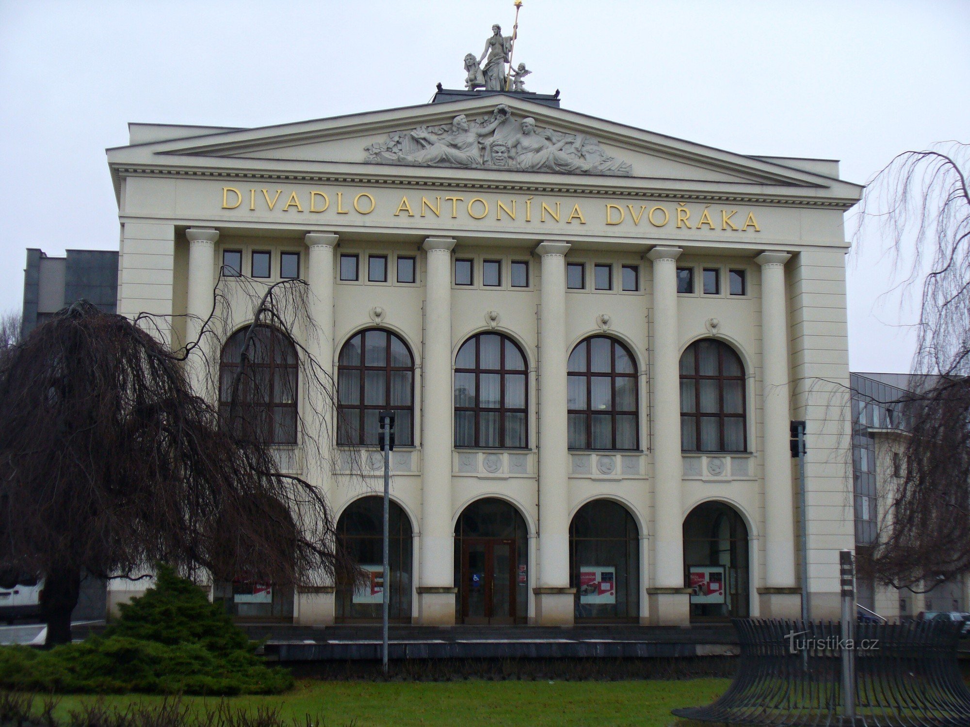 Nhà hát Antonín Dvořák