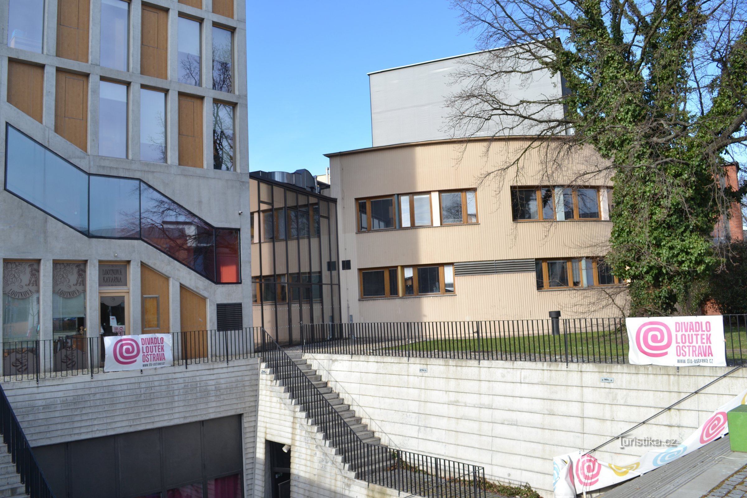 teater bakifrån