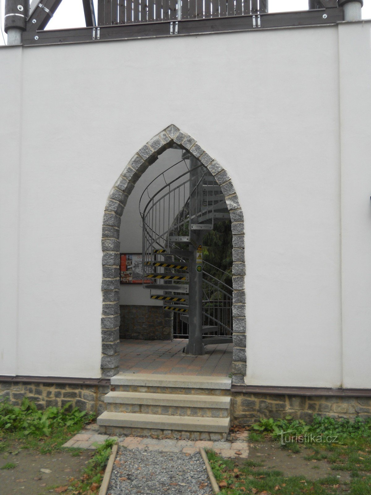 Aussichtsturm Dlažov - Markéta und Kapelle St. Margarete