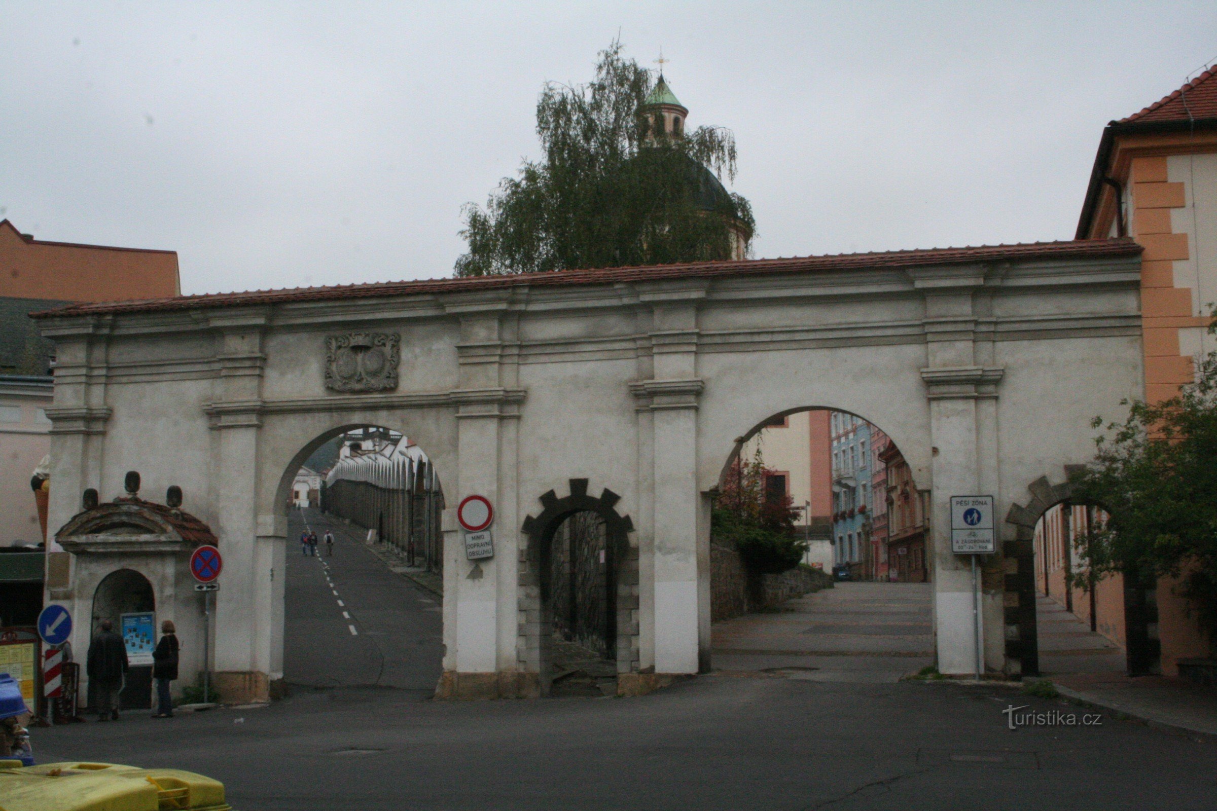 Long drive from below (left portal)