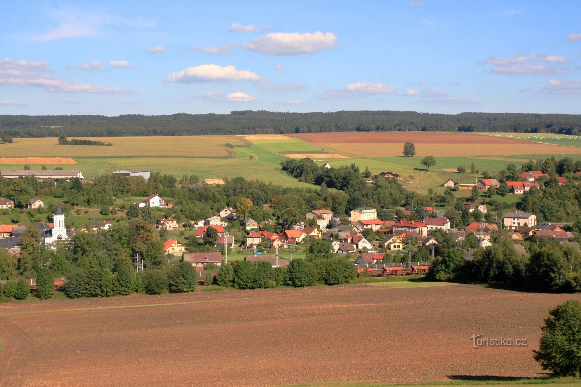 Dlouhá Třebová - village