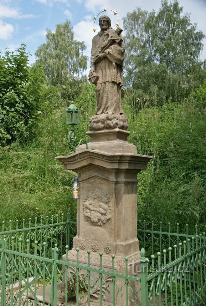 Dlouhá Třebová - statuia Sf. Jan Nepomucký