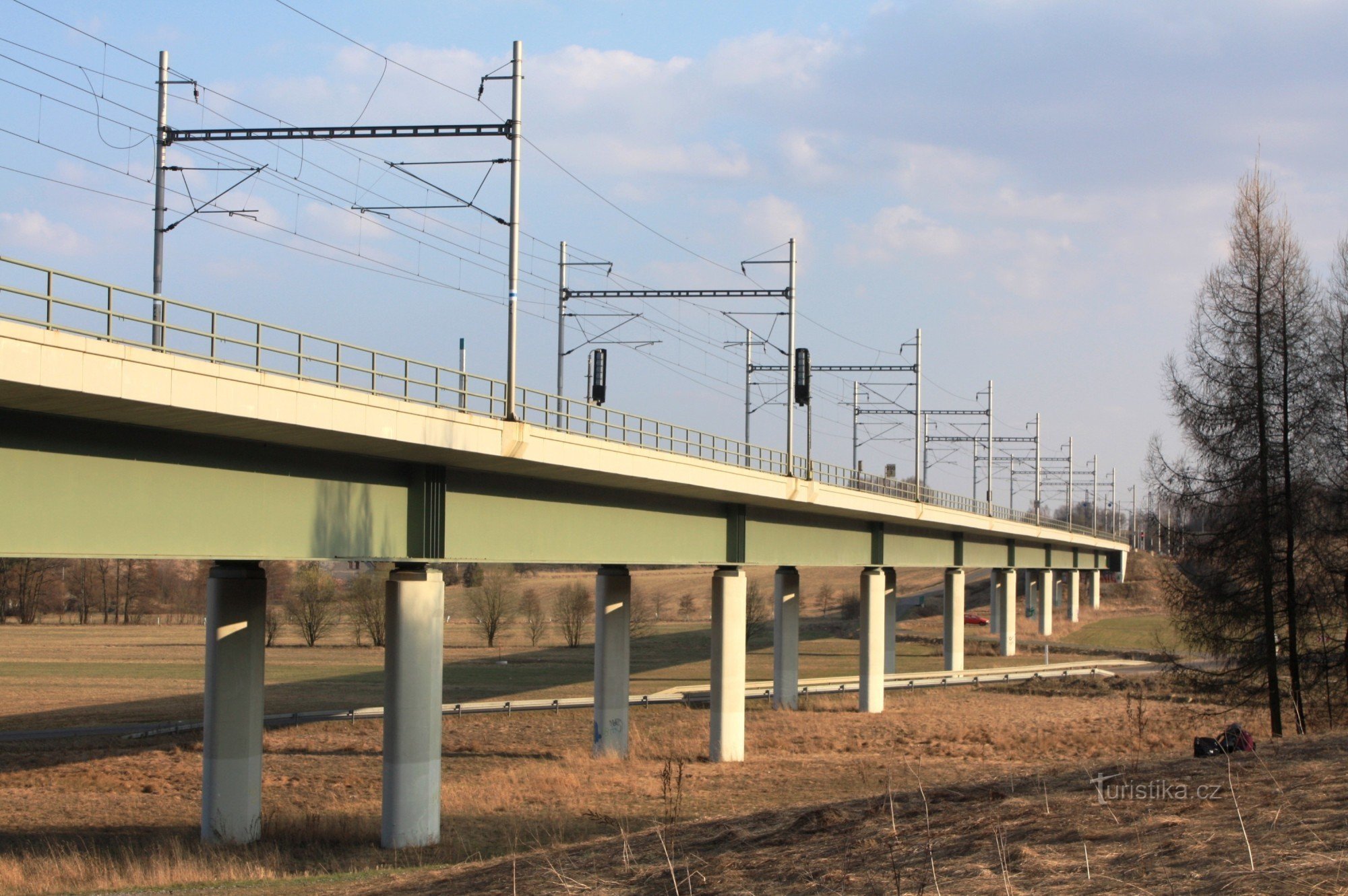 Dlouhá Třebová - railway overpass