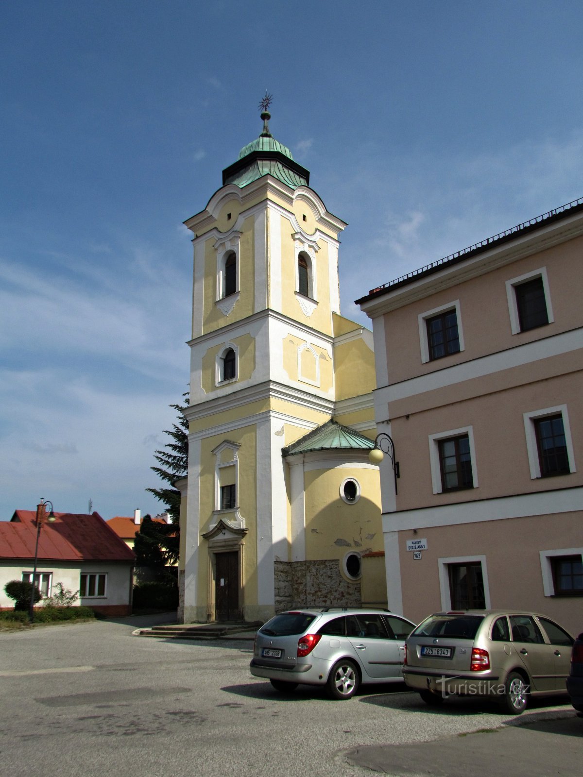 Nach Holešov zur Besichtigung der Schmiede, des jüdischen Friedhofs und des Schlossparks