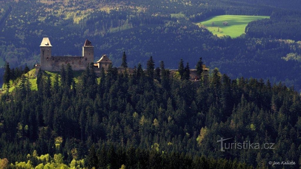 Kašperekbe a Modravai Rendőrség és Anděl Páná nyomdokain