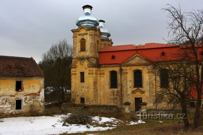 Niedokończone kopalnie, odrestaurowane po próbie kradzieży w 2006 r., lśnią w regionie