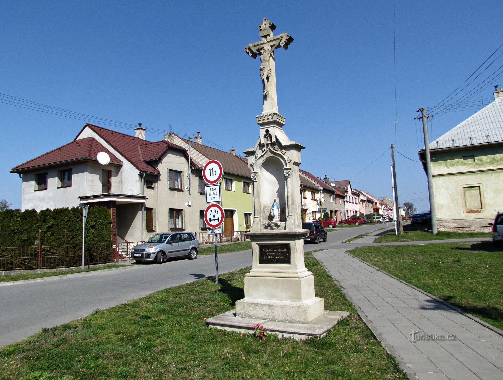 Do Záhlinic a kolečko okolo rybníků