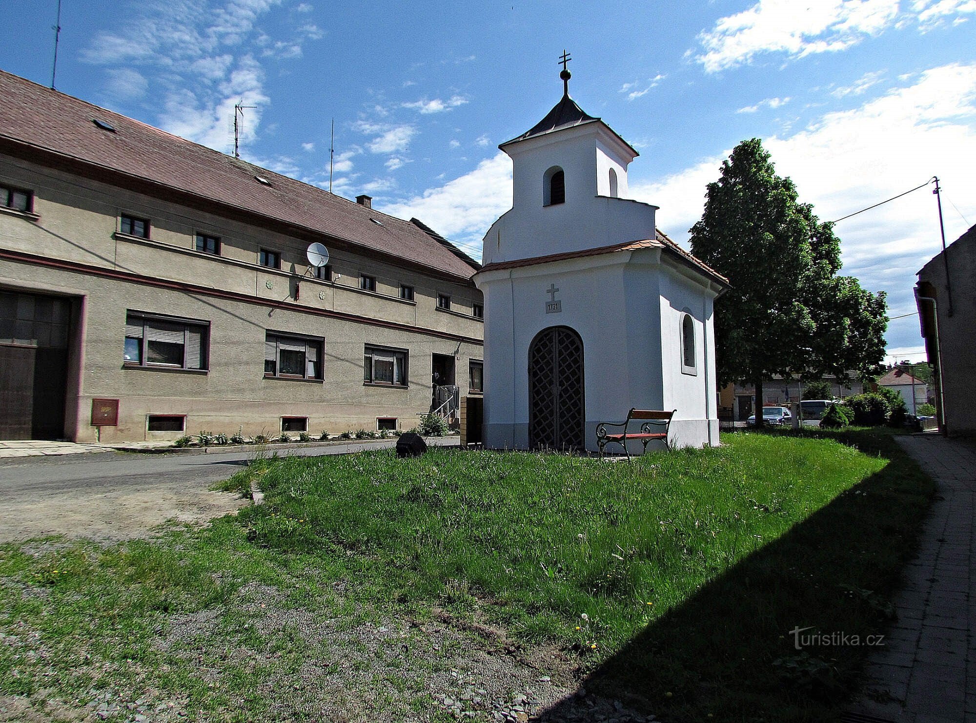 Dobrčice - monumentos da aldeia