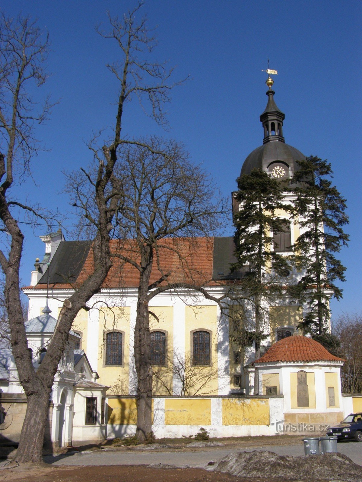 Dobřenice - kirken St. Kliment