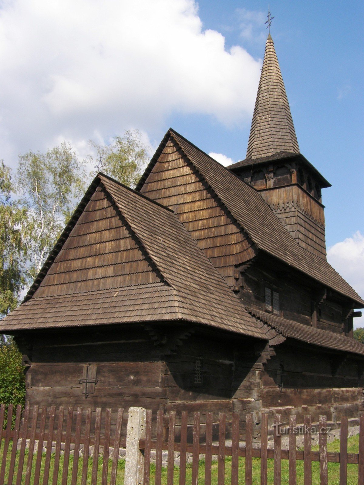 Dobříkov - drewniany kościół Wszystkich Świętych
