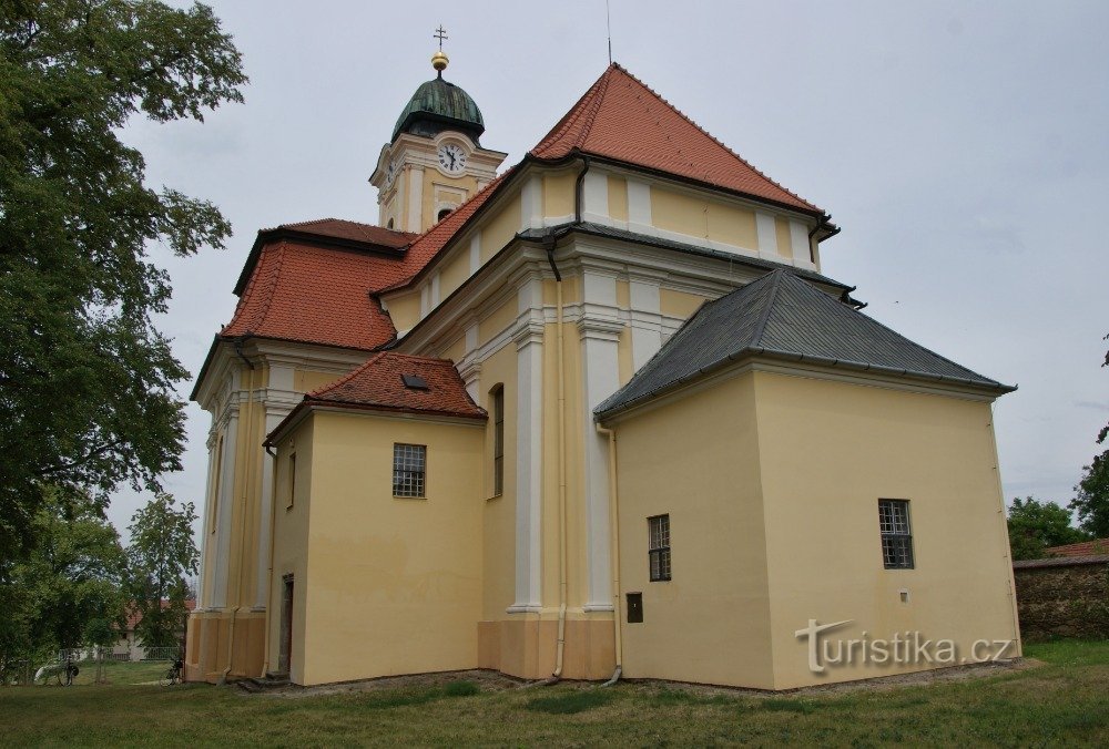 Dobromilice - Mindenszentek temploma