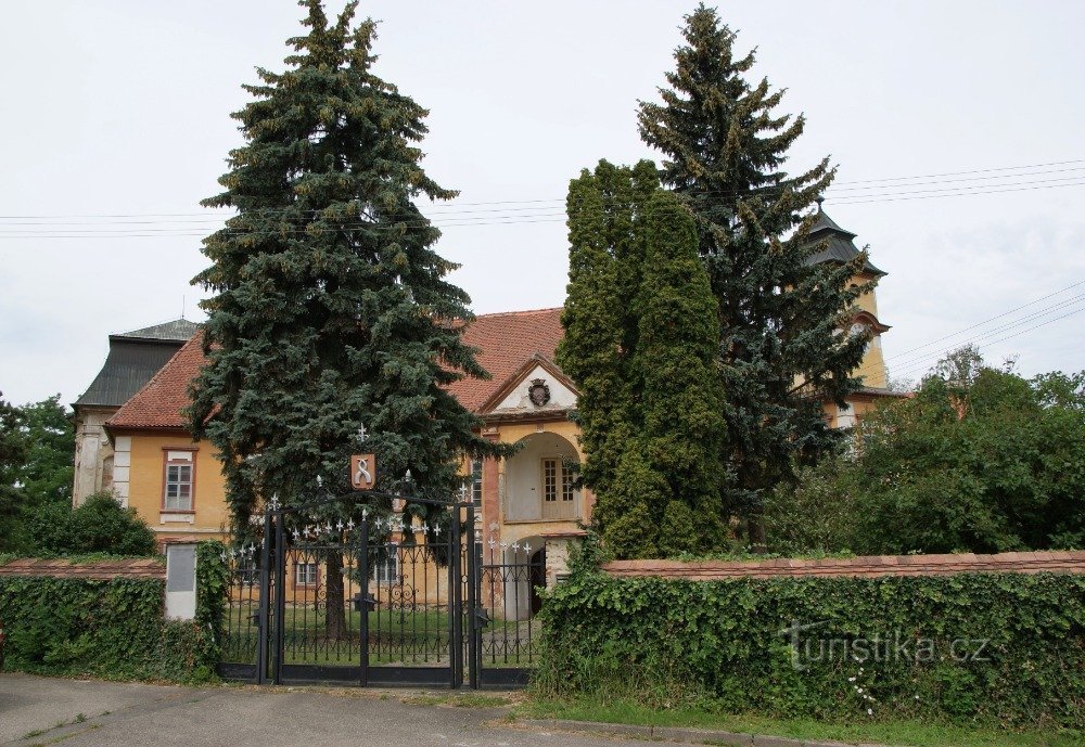 Dobromilice - un château avec un grenier