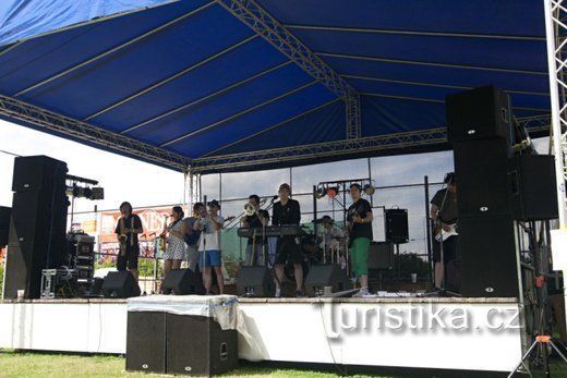 Dobruška FEST，16 年 18.6 月 2017 日至 XNUMX 日
