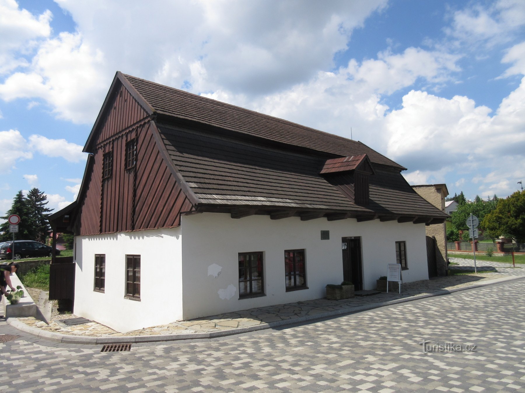 Dobruška - nơi sinh của FL Heka