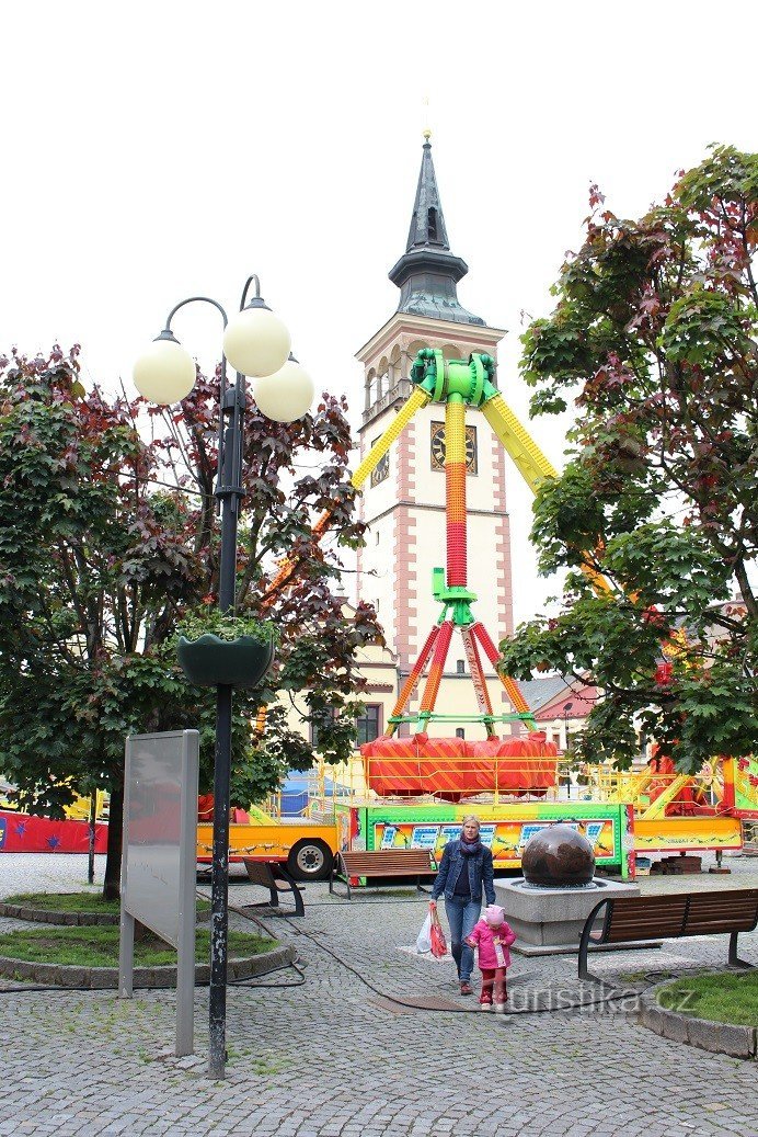 Dobruška, tour de l'hôtel de ville