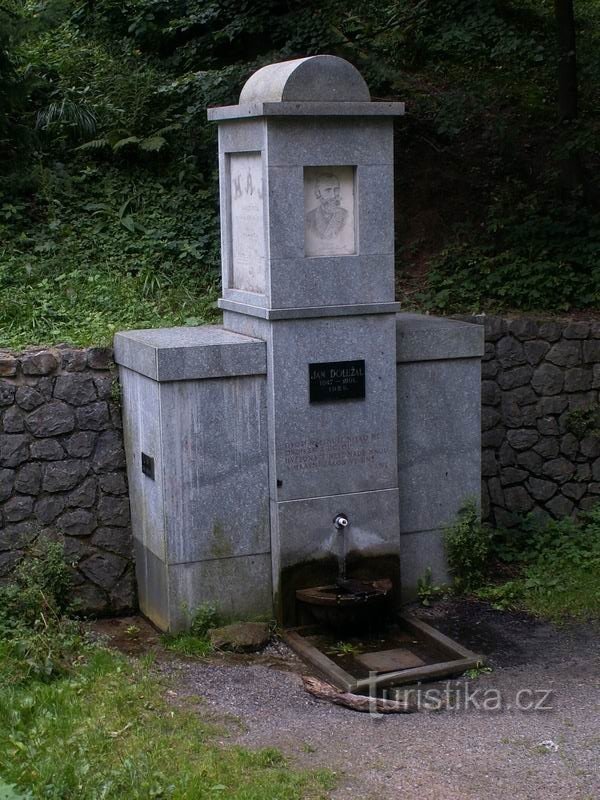 Doležal's well