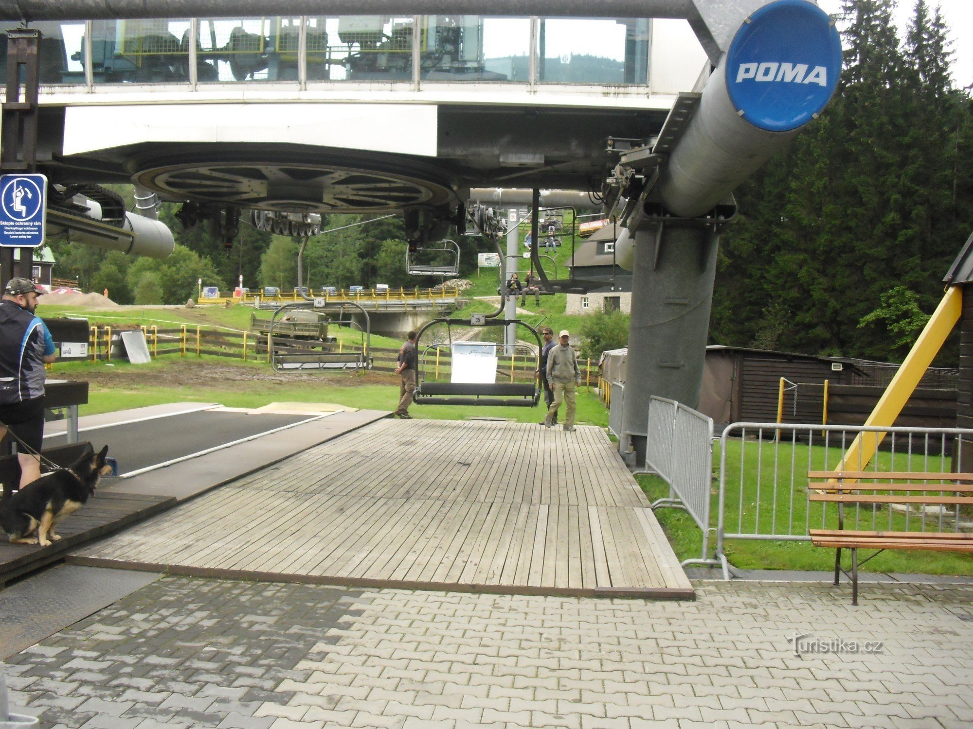 Der untere Teil der Seilbahn auf Čertová hora