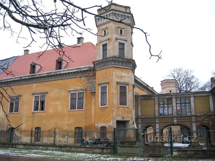 Dolní Beřkovice : vue de l'est