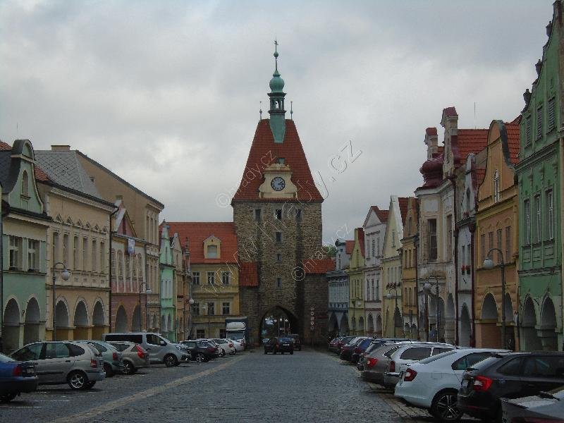 Dolní brána (Pražská)