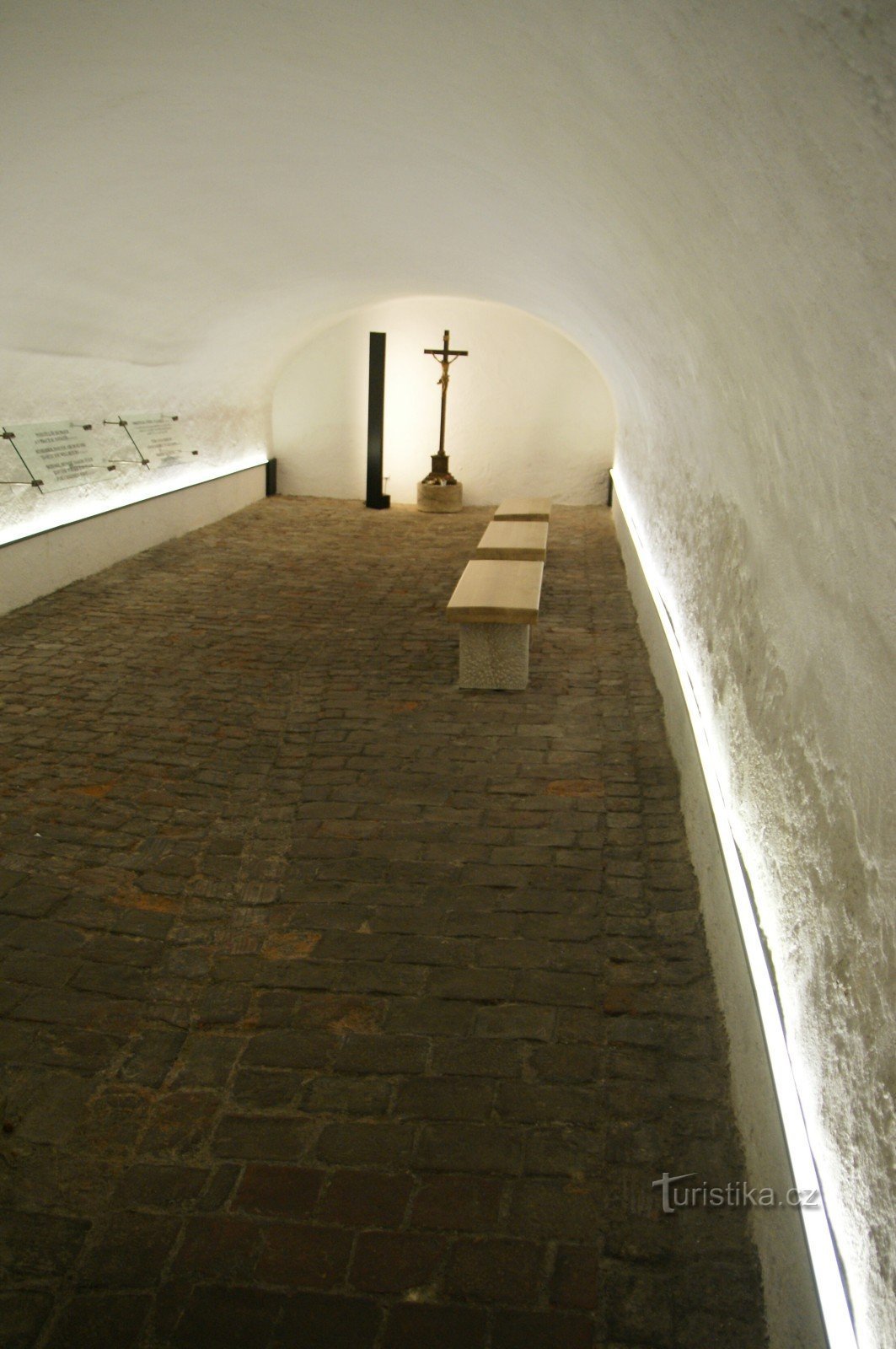 cripta inferior