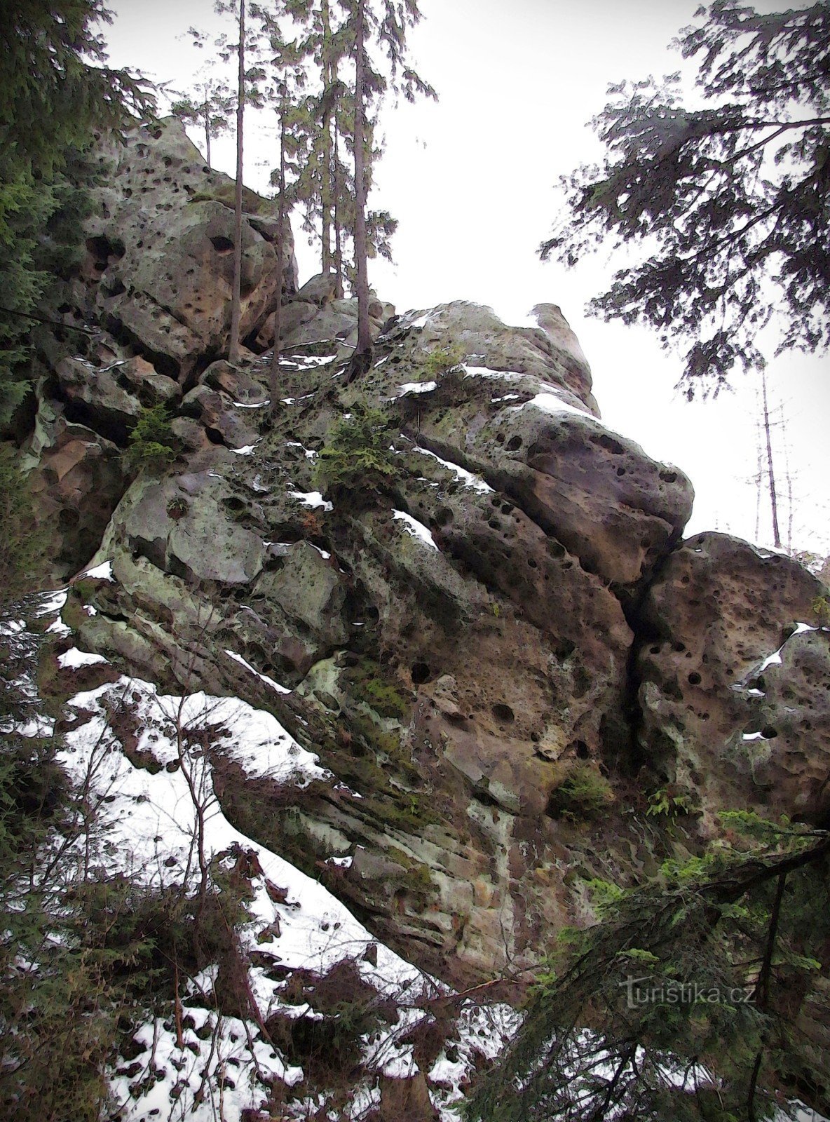 Roches inférieures de Lačnovské (Trčkovy)