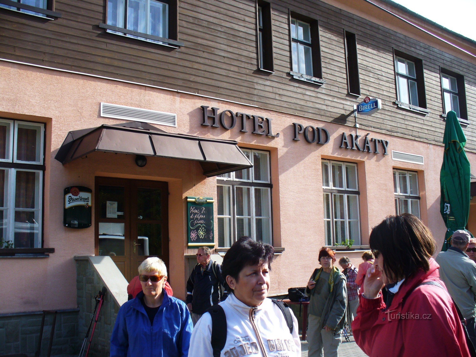 Dolna Łomna - Hotel Pod Akáty