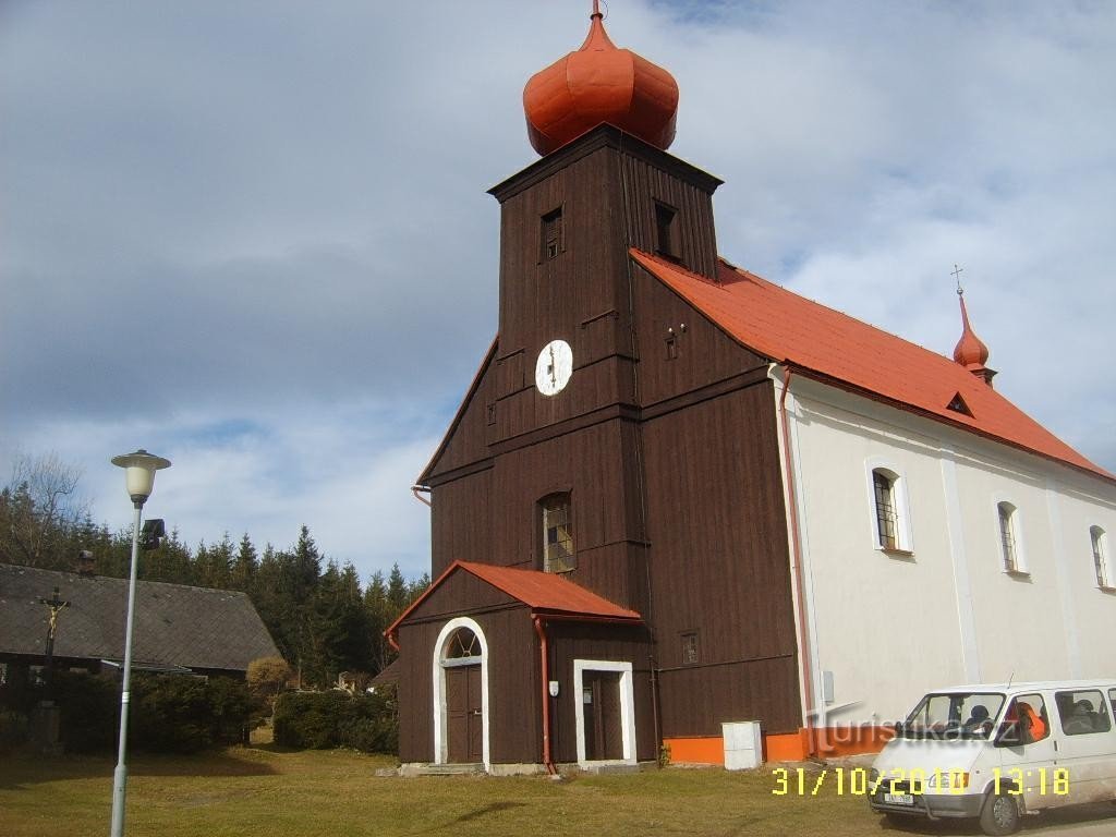 Dolní Malá Úpa, A templom közelében