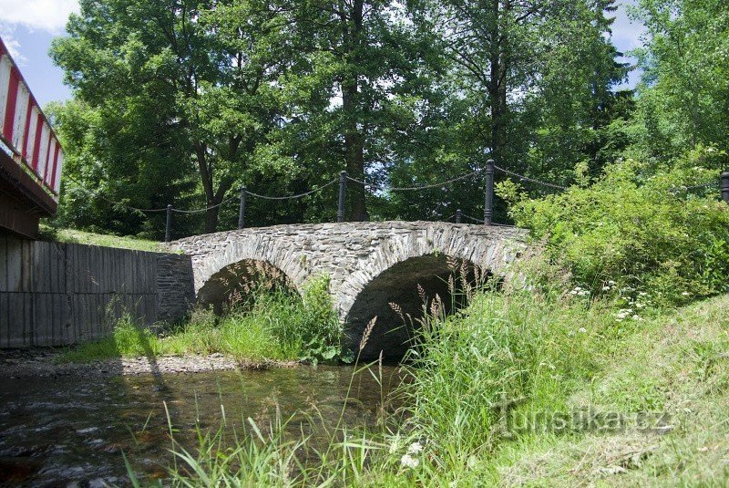 Dolní Moravice - puente barroco