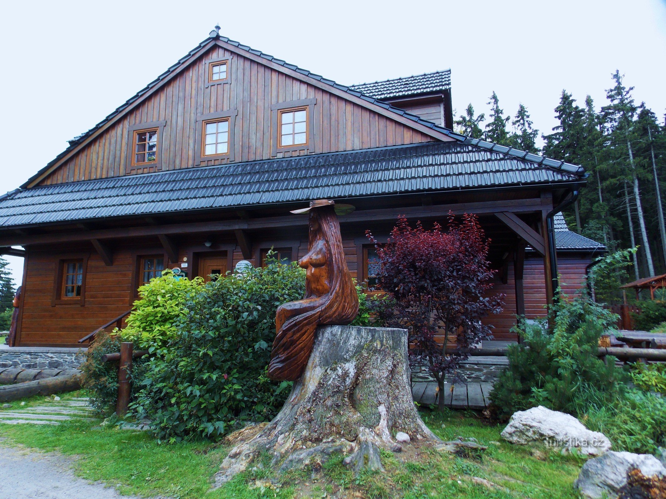 Dolní Moravice - refuge de montagne Na Vyhlídka au-dessus de l'heure locale Nová Ves