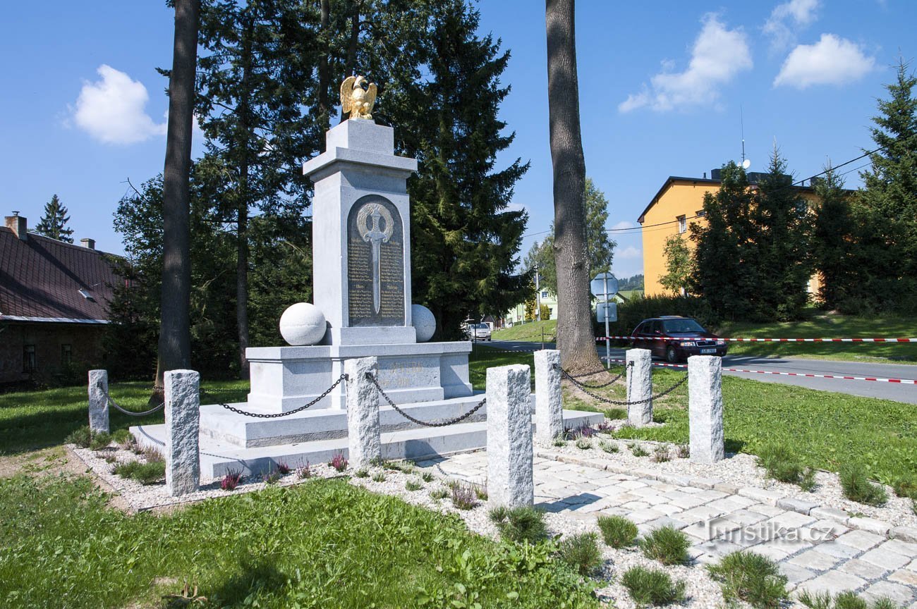 Dolní Moravice - tượng đài Chiến tranh thế giới thứ nhất