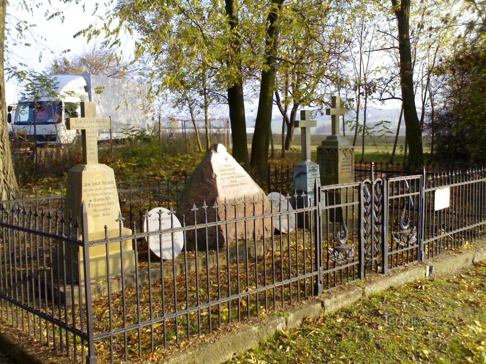 Dolní Přím - Denkmäler der Schlacht von 1866