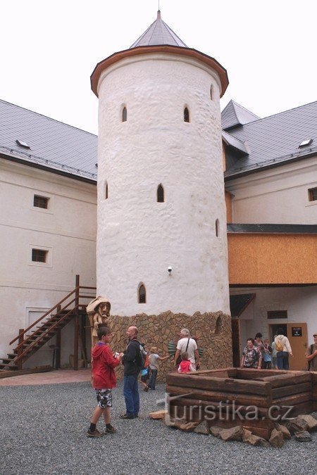 Dolní Rožínka - Château hanté