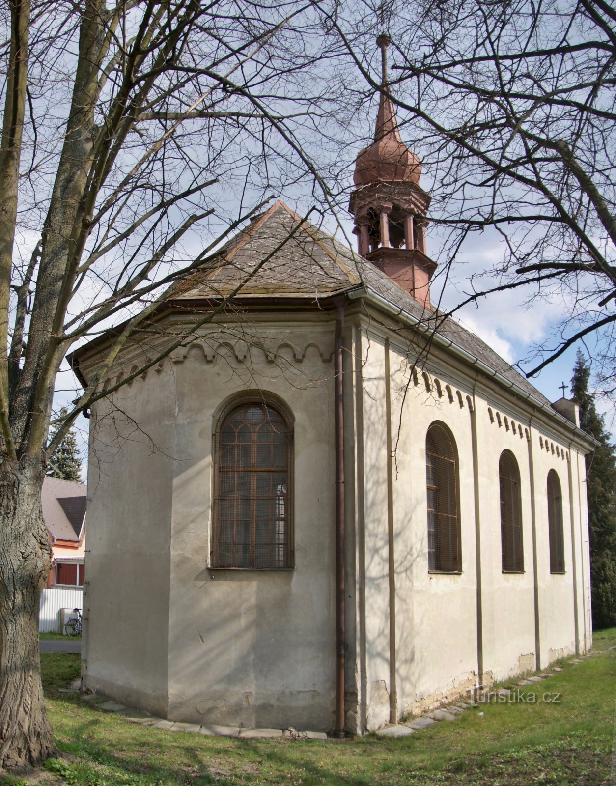 Dolní Temenice (Šumperk) - nhà nguyện của Thánh Gia
