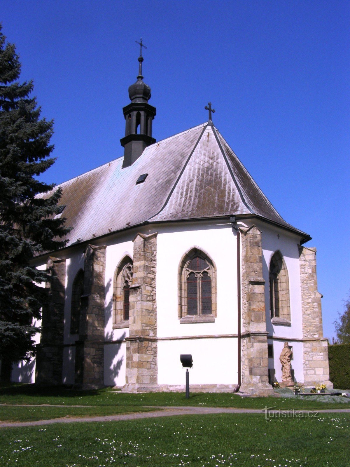 Dolní Újezd ​​​​- iglesia de St. Martín