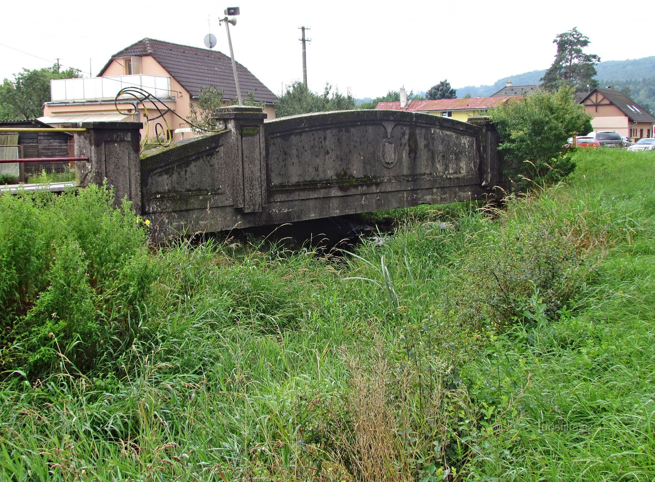 Dolní Ves - antiguo puente de piedra