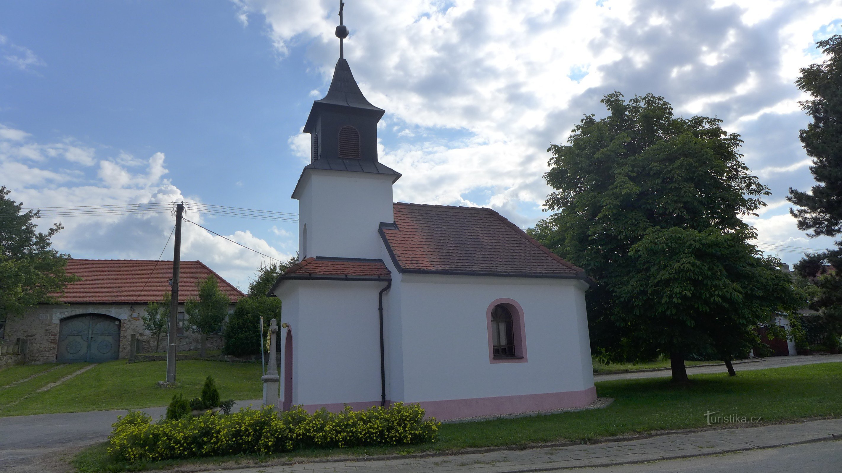 Dolní Vilémovice - Szent István kápolna. Floriana
