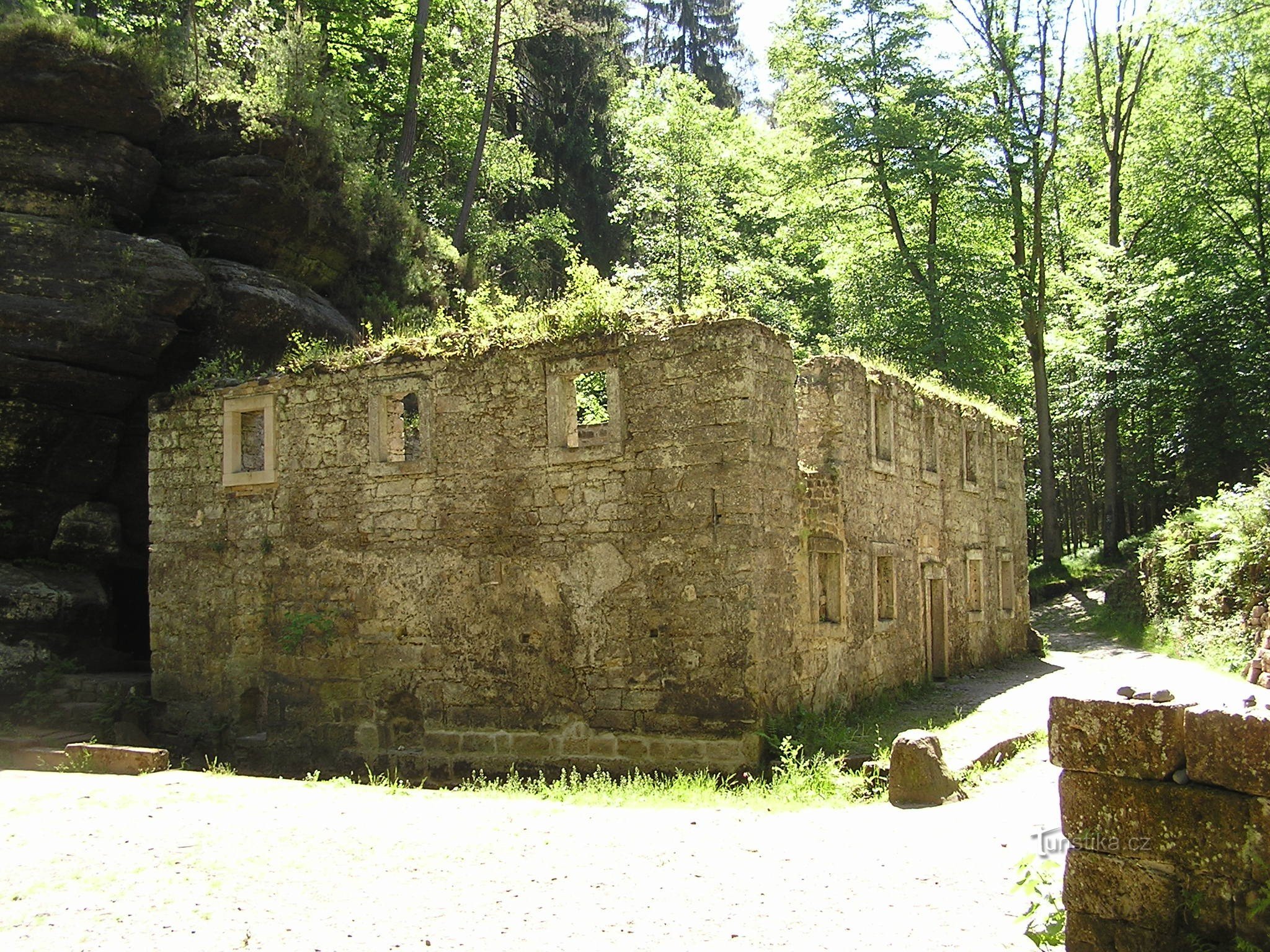 Dolskyn tehdas (6/2015)