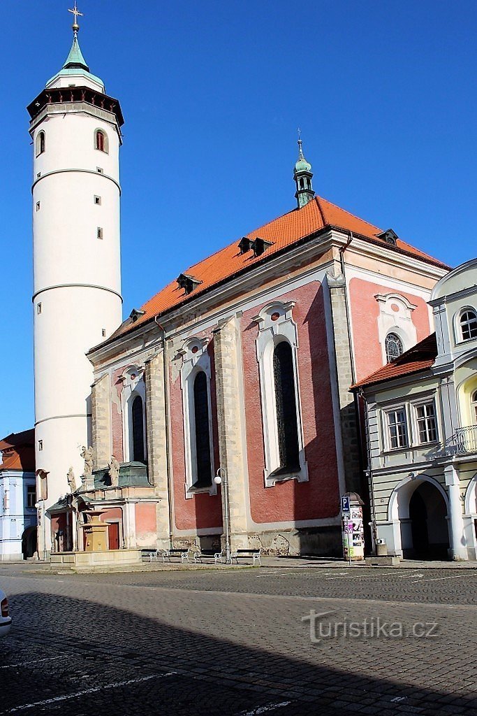 Domažlice, église de la Nativité de la Vierge Marie