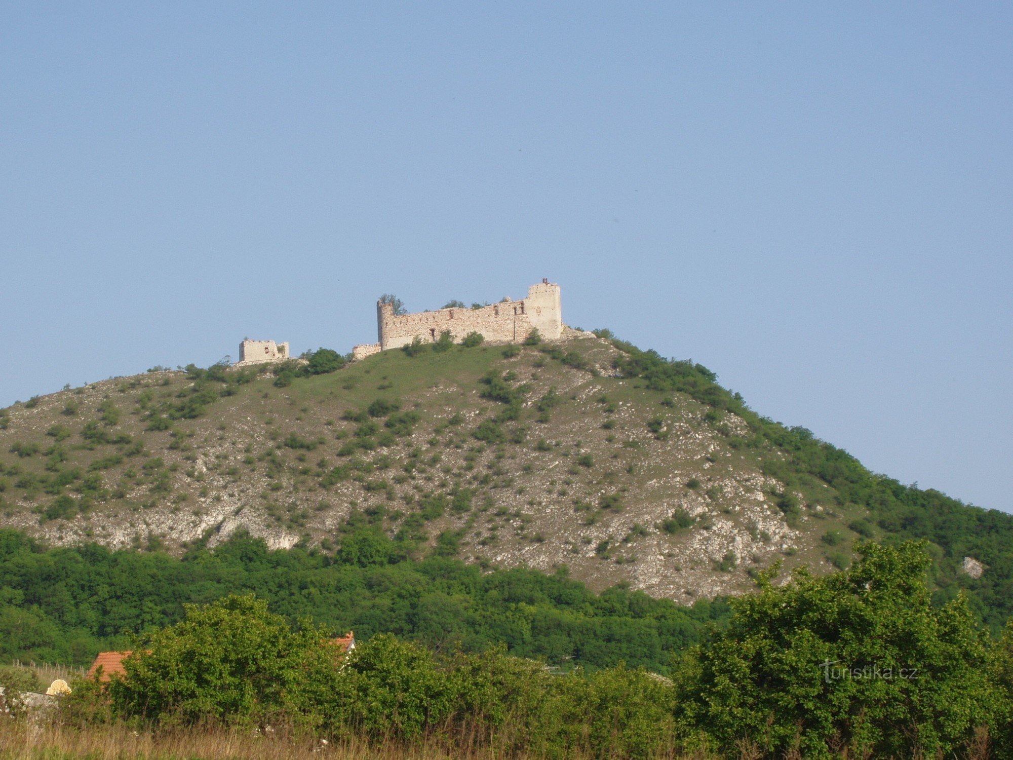 Thống trị các lâu đài Maiden ở Pálava
