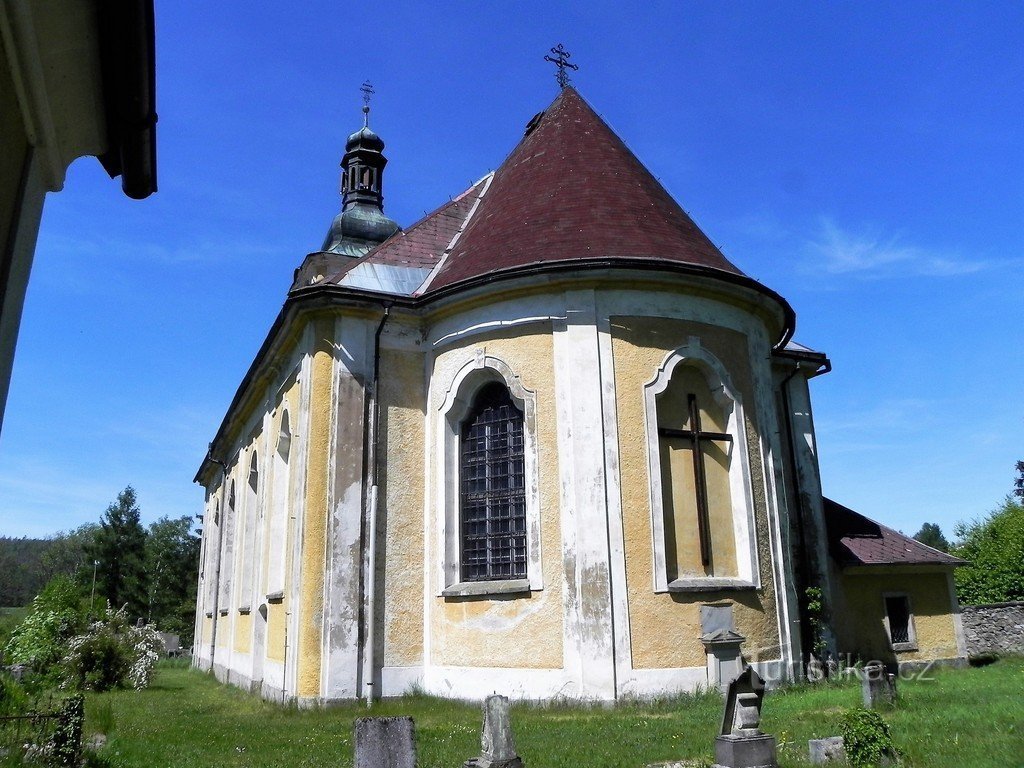 Doubice, Chiesa dell'Assunzione della Vergine Maria