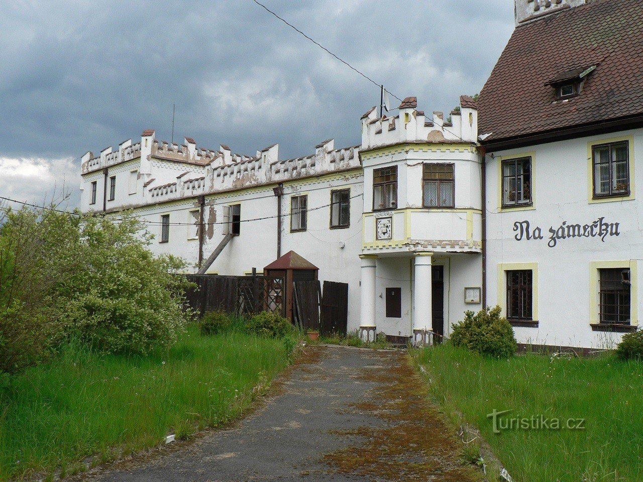 Doubrava, a frente do castelo