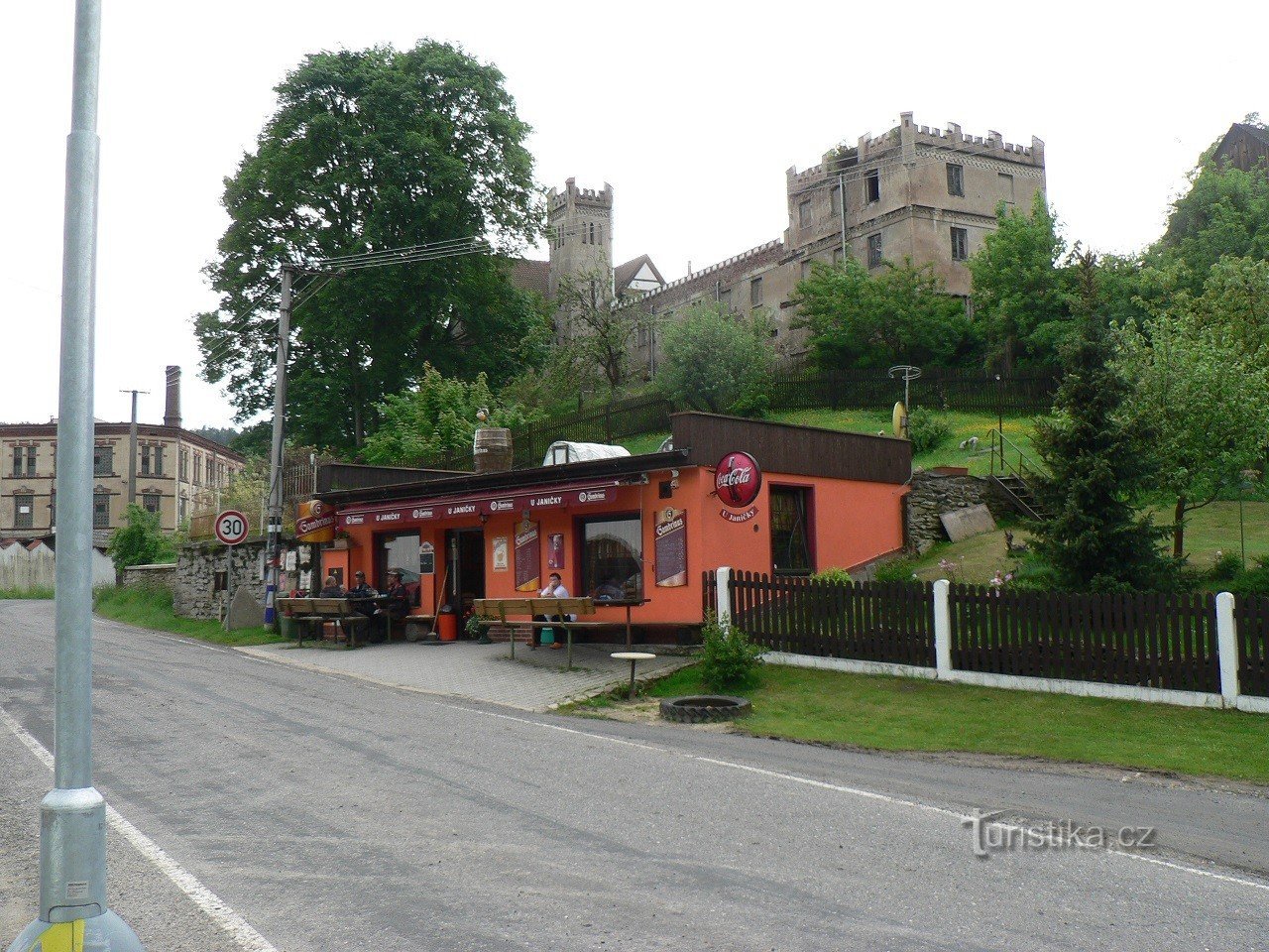 Doubrava, castle and pub U Janičky