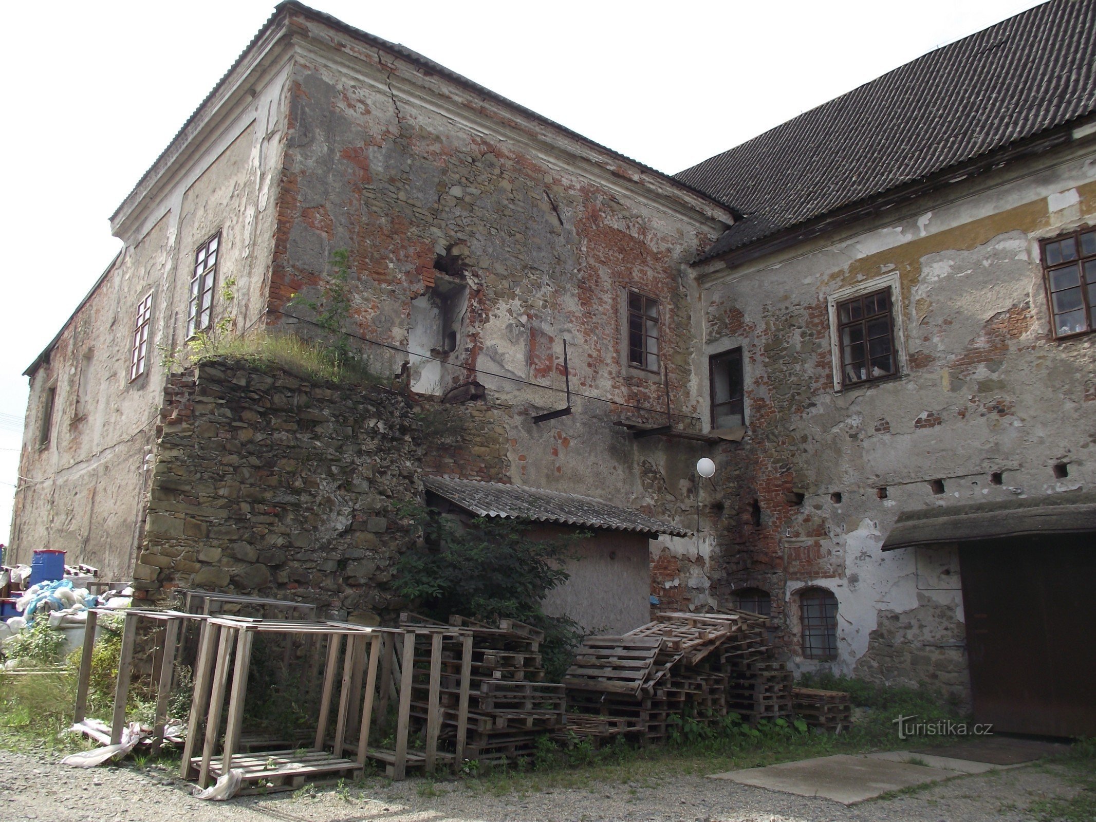 Doubravice (Moravičany) – 城堡