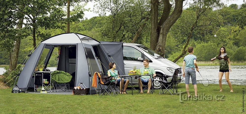 É um feriado de acampamento