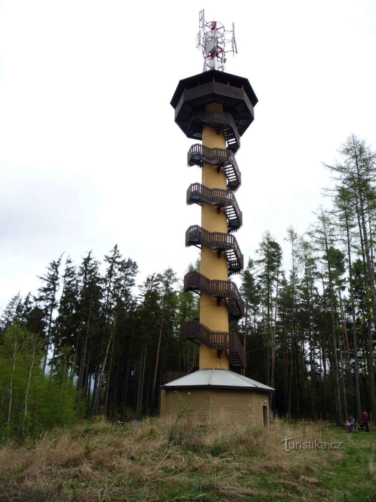 Drahoušek - lookout tower near Osečany (PB)