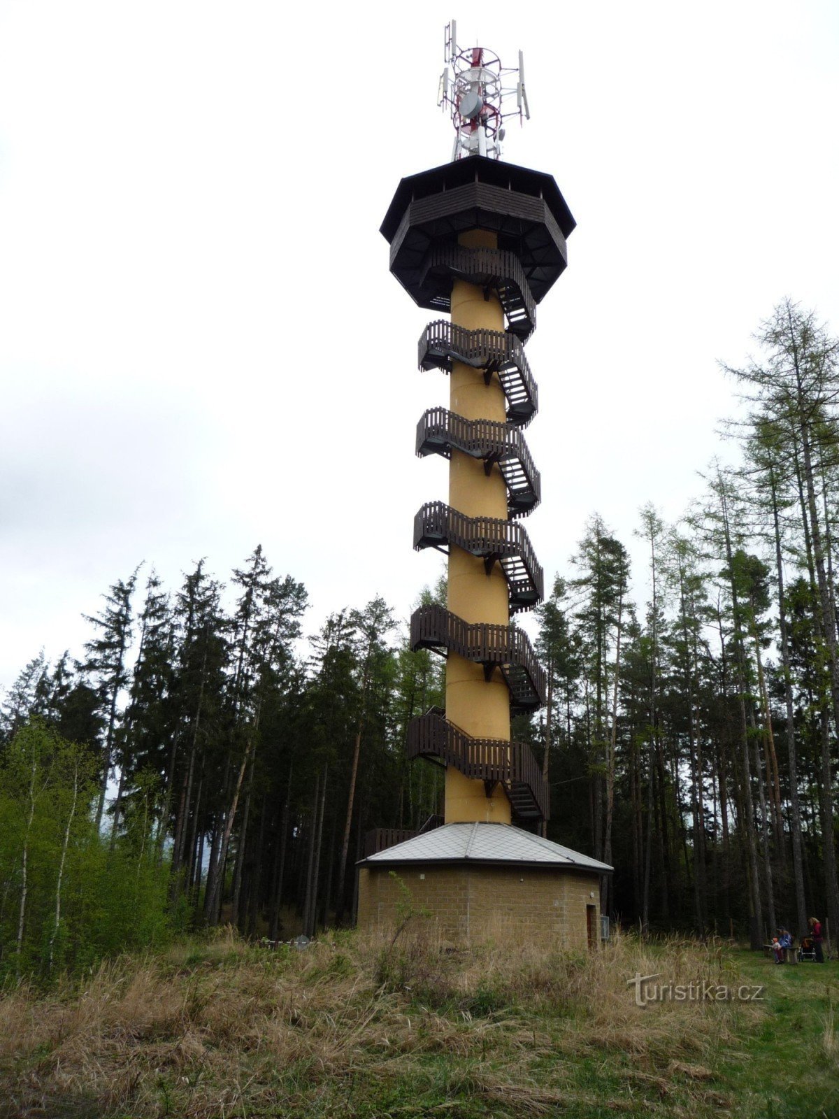 Drahoušek – Aussichtsturm bei Osečany (PB)