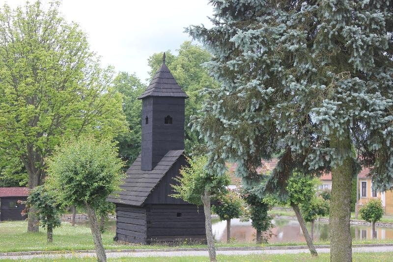 dřevěná zvonice