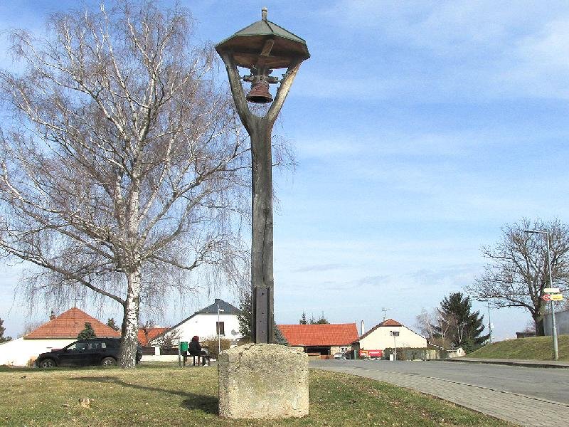 dřevěná zvonička